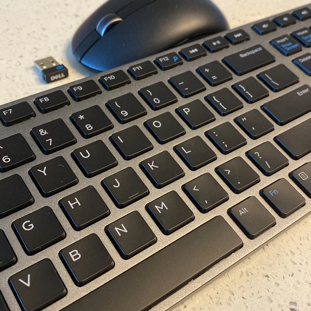 External laptop keyboard for a Dell computer with mouse, never used!